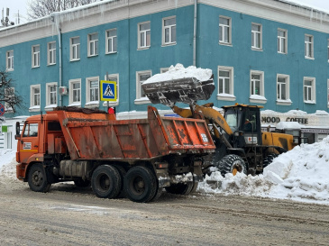 За минувшую неделю с улиц Твери вывезено свыше 36 тысяч  кубометров снега