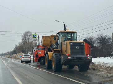 С улиц Твери за выходные вывезли 15 тысяч кубометров снега