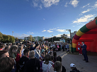 Открытие сквера на Молодежном бульваре