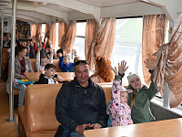 В Твери в День защиты детей школьники с ограниченными возможностями здоровья покатались на теплоходе