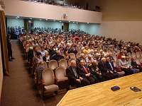            17 декабря 2019 года на сцене ДК «Металлист» состоялось праздничное мероприятие, посвященное встречи Нового 2020 года для актива ТОС Заволжского района в городе Твери.