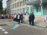 В тверских школах прошли торжественные линейки