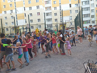 15 августа 2022 года  во дворе дома  54 по улице Паши Савельевой прошёл праздник двора, приуроченный ко Дню физкультурника