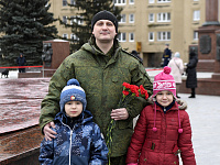 В Твери проходят торжественные мероприятиях в честь Дня защитника Отечества.