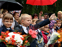 В тверских школах прошли торжественные линейки