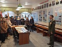 Учащиеся образовательных учреждений Пролетарского района посетили расположение 79 гвардейской реактивной артиллерийской Новозыбковской Краснознаменной орденов Суворова и Александра Невского бригады