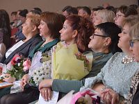 В преддверии Дня учителя тверским педагогам вручили награды