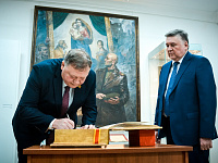 В Золотую Книгу Твери внесены имена  Героев Советского Союза Арсения Степанова и Евгения Пичугина