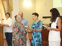 В Твери наградили участников фестиваля цветников  «Украсим район своим руками»