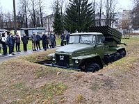 Учащиеся образовательных учреждений Пролетарского района посетили расположение 79 гвардейской реактивной артиллерийской Новозыбковской Краснознаменной орденов Суворова и Александра Невского бригады