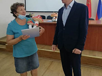 Награждение победителей и участников по итогам проведения конкурса по благоустройству «Дом, в котором мы живем» 