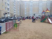 В рамках празднования Дня Знаний 5 сентября 2019 в 17.00 во дворе дома № 46 по бульвару Гусева состоялась детская игровая программа «Здравствуй, школа»