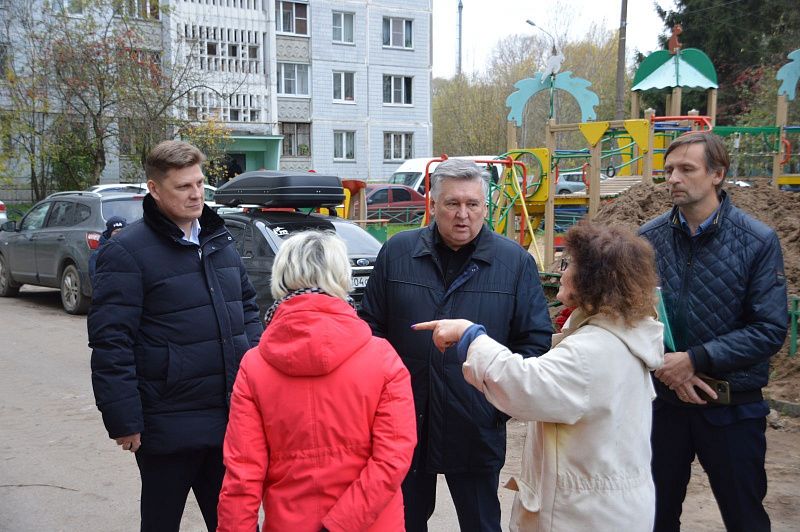 В Твери устраняют повреждения на теплосетях