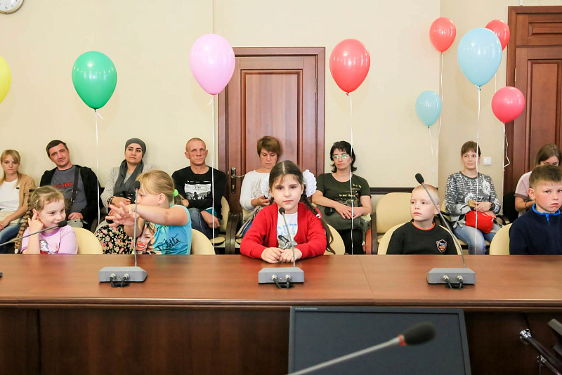 В администрации Центрального района в городе Твери состоялась культурно-развлекательная программа с юными жителями района