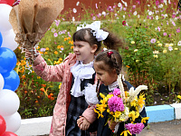 В тверских школах прошли торжественные линейки