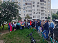 Собрание жителей дома № 23 на улице Зинаиды Коноплянниковой для участия в ППМИ- 2026 году