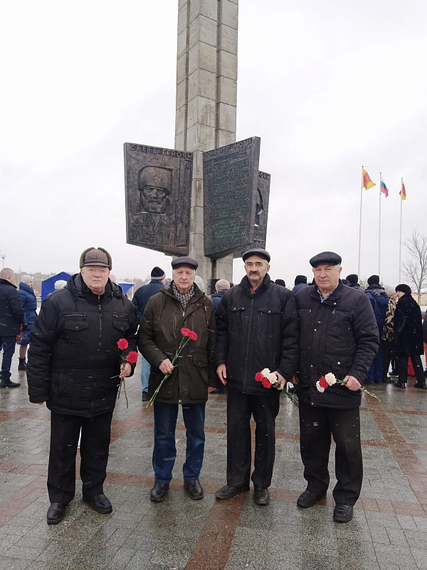         В России 2 февраля отмечается День воинской славы — День разгрома советскими войсками немецко-фашистских войск в Сталинградской битве