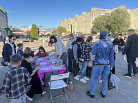 Открытие сквера на Молодежном бульваре