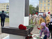 Открытие памятника Герою Великой Отечественной войны  Паше Савельевой в Заволжском районе  города Твери