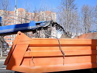 В Твери проводится круглосуточная уборка дорог и тротуаров