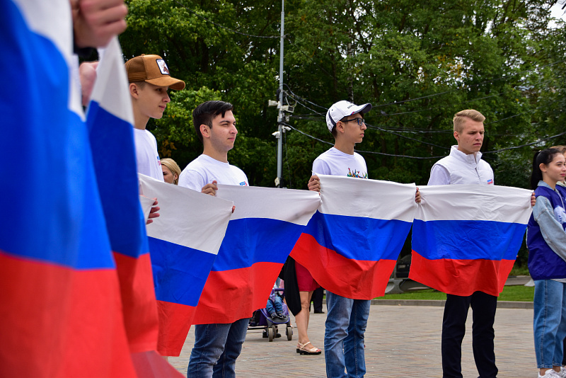 В Твери отметили День Государственного флага 