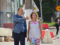 В центре Твери ремонтируют тротуары