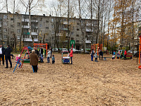 Торжественное открытие детской площадки во дворе многоквартирных  домов  № 16,20,22  бульвара Гусева города Твери  в рамках реализации Программы по поддержке местных инициатив