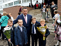 В тверских школах прошли торжественные линейки