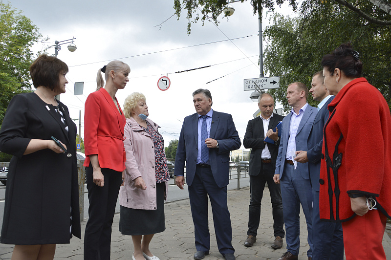 Глава Твери Алексей Огоньков провёл инспекционную поездку по школам города