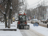 В Твери продолжается расчистка улиц и вывоз снега 