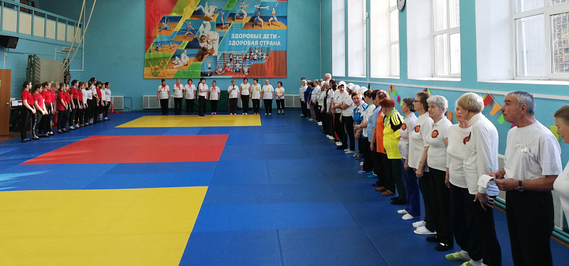 Cпортивный праздник «Вспомним молодость» 