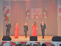 Женщины Твери принимают поздравления с 8 марта