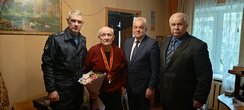 Вручение ветеранам Великой Отечественной войны знака  «Почетный гражданин города Твери»  в Заволжском районе города Твери