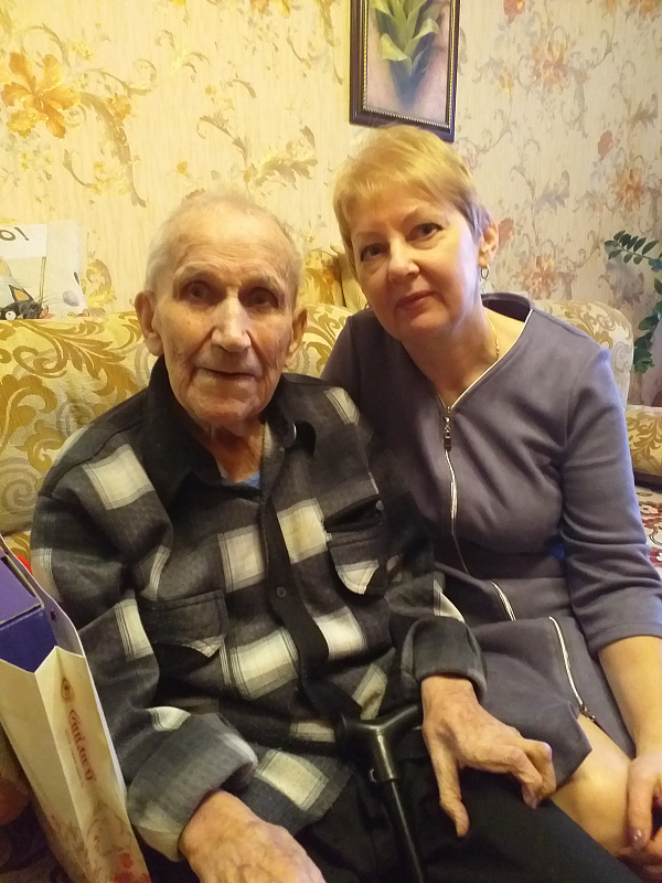 В Заволжском районе отмечает  свой столетний юбилей ветеран  Комиссаров Владимир Алексеевич