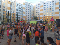 15 августа 2022 года  во дворе дома  54 по улице Паши Савельевой прошёл праздник двора, приуроченный ко Дню физкультурника