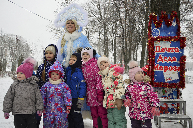 В Твери начала работать почта Деда Мороза