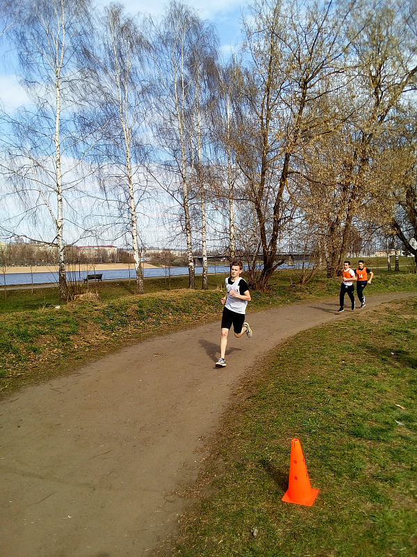 Соревнования по легкоатлетическому кроссу в рамках военно-спортивной игры «Орленок» для старшеклассников 