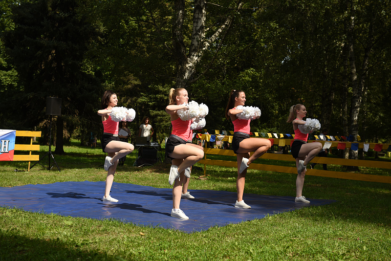 В парке Победы в День физкультурника прошёл спортивный праздник