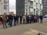 Во дворе дома на ул. Можайского, д.62, корп.1 открыта спортивная площадка 