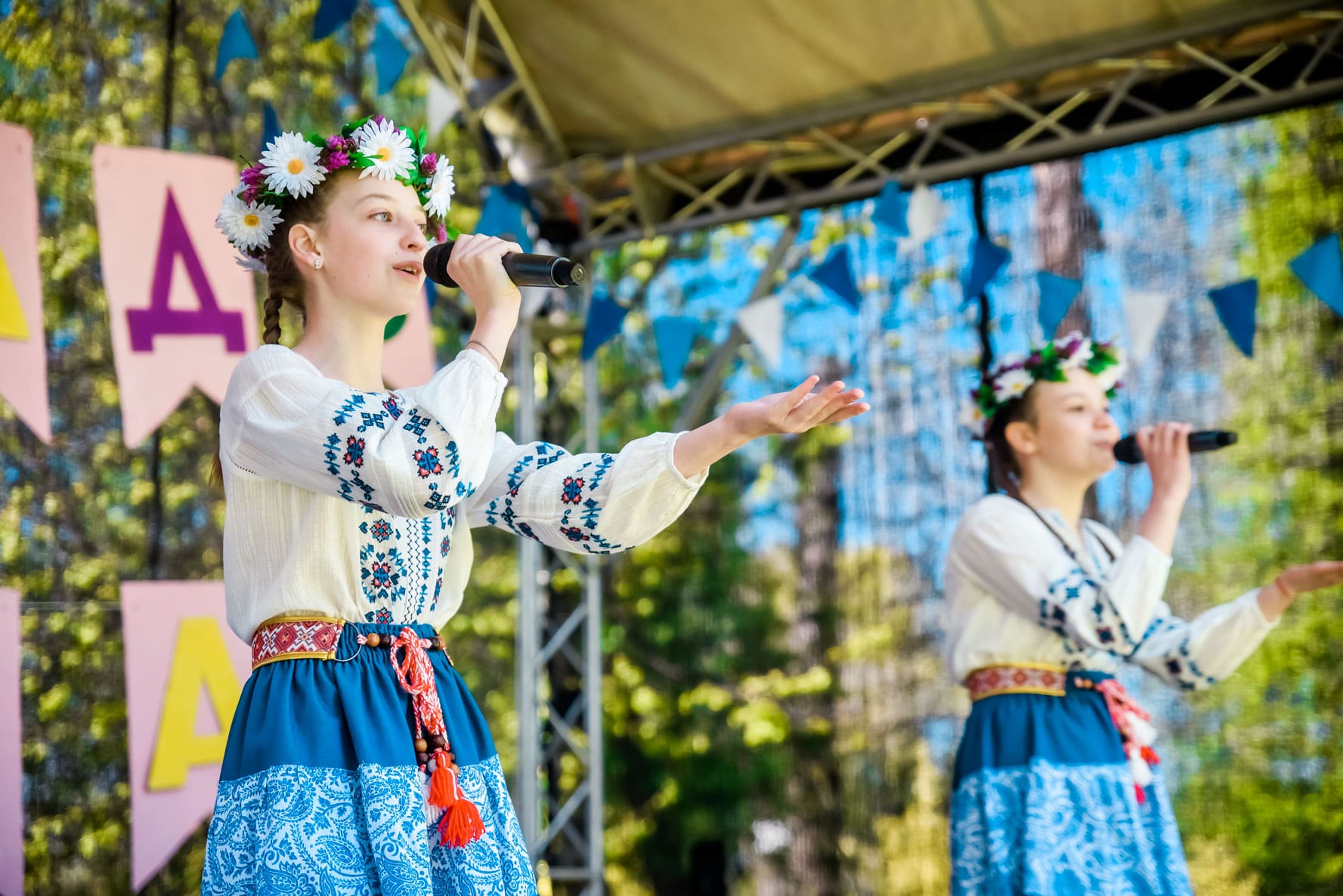 В городе состоится фестиваль. Фото жители и гости города. Праздник красок. Фестиваль перекресток белозерск. В городе состоится фестиваль.