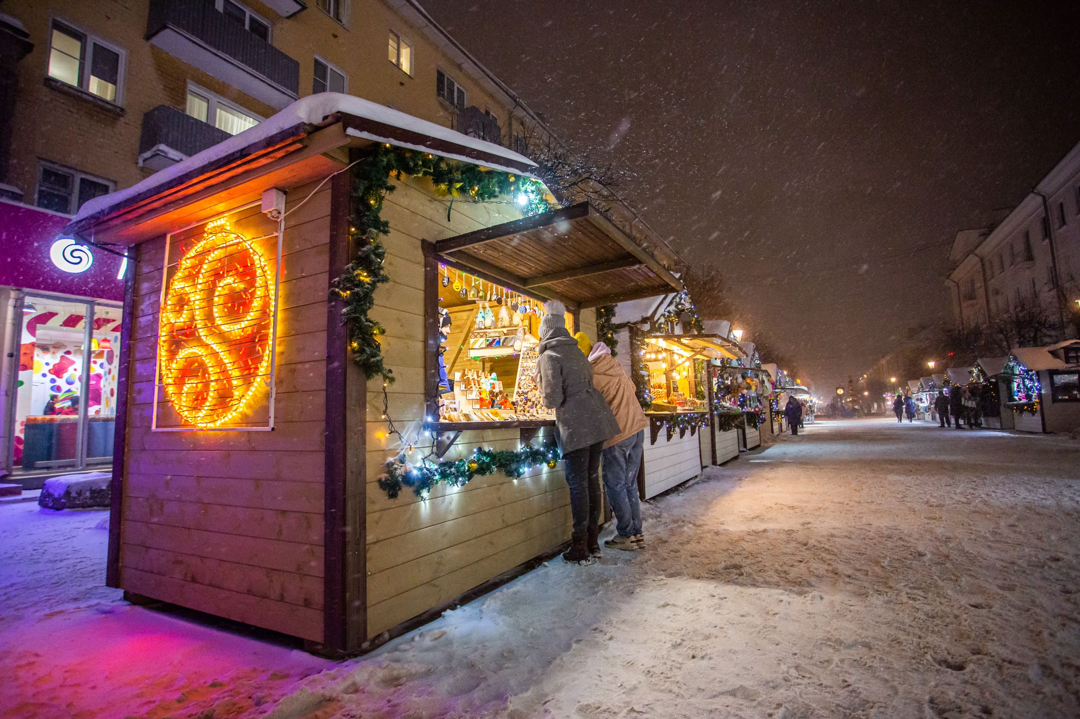 Рождественская ярмарка тверь. Тверь трехсвятская улица новый год. Тверь новый год трехсвятская. Рождественская тверь. Рождественская тверь.