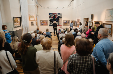 В городском музейно-выставочном центре работает выставка Тверского союза художников «Новогодний календарь»