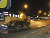 В Твери продолжаются работы по уборке и дезинфекции улично-дорожной сети