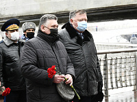В Твери в День освобождения Калинина от немецко-фашистских захватчиков прошла церемония возложения цветов к стеле «Город воинской славы» и у Обелиска Победы