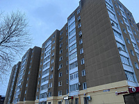 В доме № 8 на улице Виноградова завершаются работы по замене и монтажу утеплителя и фасадных панелей 