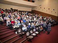 Концерт для женщин, представителей организаций, предприятий  и общественности  Центрального  района