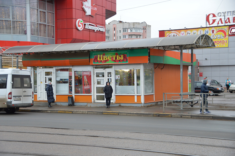 В Твери демонтируют НТО на улице Орджоникидзе