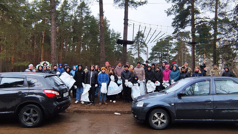 В Твери продолжаются общегородские субботники 