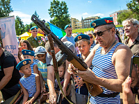 В Твери отметили 92-ю годовщину со дня основания Воздушно-десантных войск страны