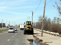 В Твери ведётся круглосуточная уборка дорог и тротуаров